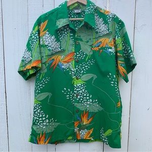 Made in Hawaii  Men’s Vintage Short Sleeve Hawaiian Shirt Tropical Print Large